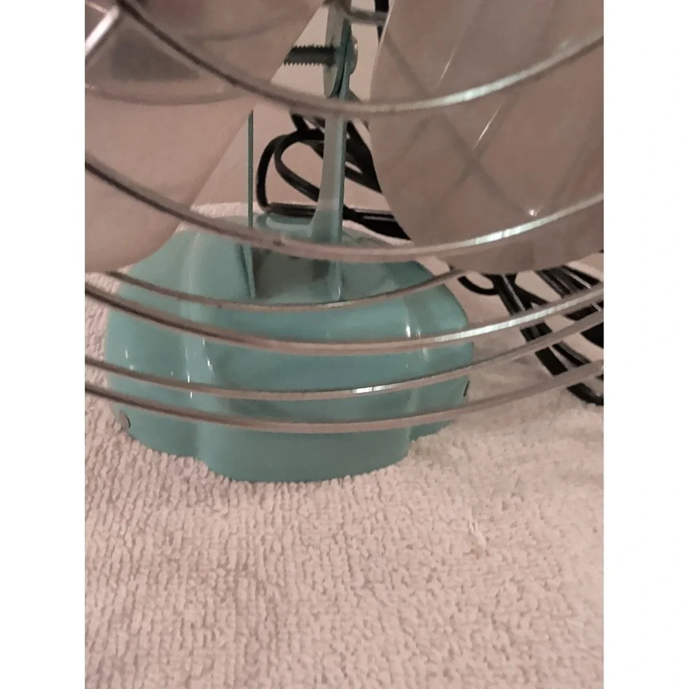 Vintage MCM ESKIMO Desk Wall Fan 081002 Aqua Turquoise Blue Bullet Back Works
